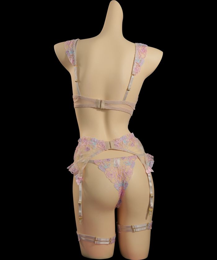 Nude Embroidered High-Waist Lingerie (1)